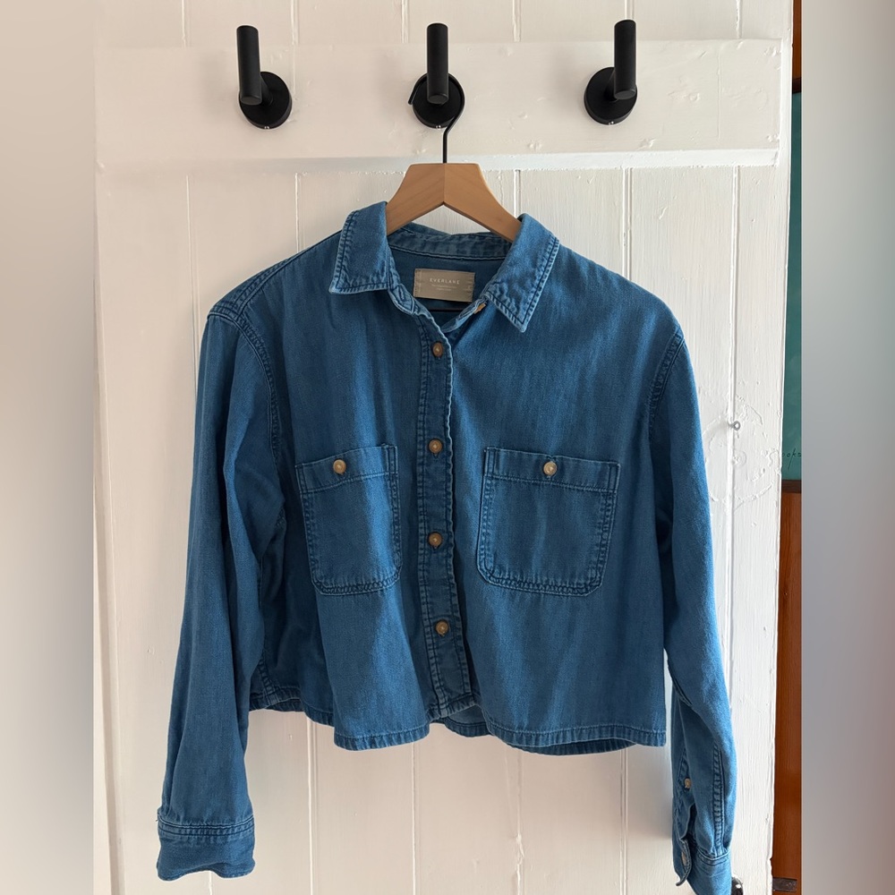 Everlane Cropped Chambray Shirt